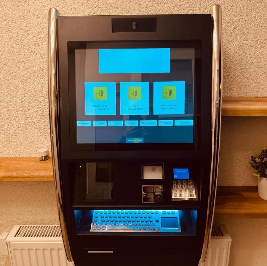 Отель Rose Boardinghouse 24H-7D Self Check-In Automat Гросботтвар Экстерьер фото
