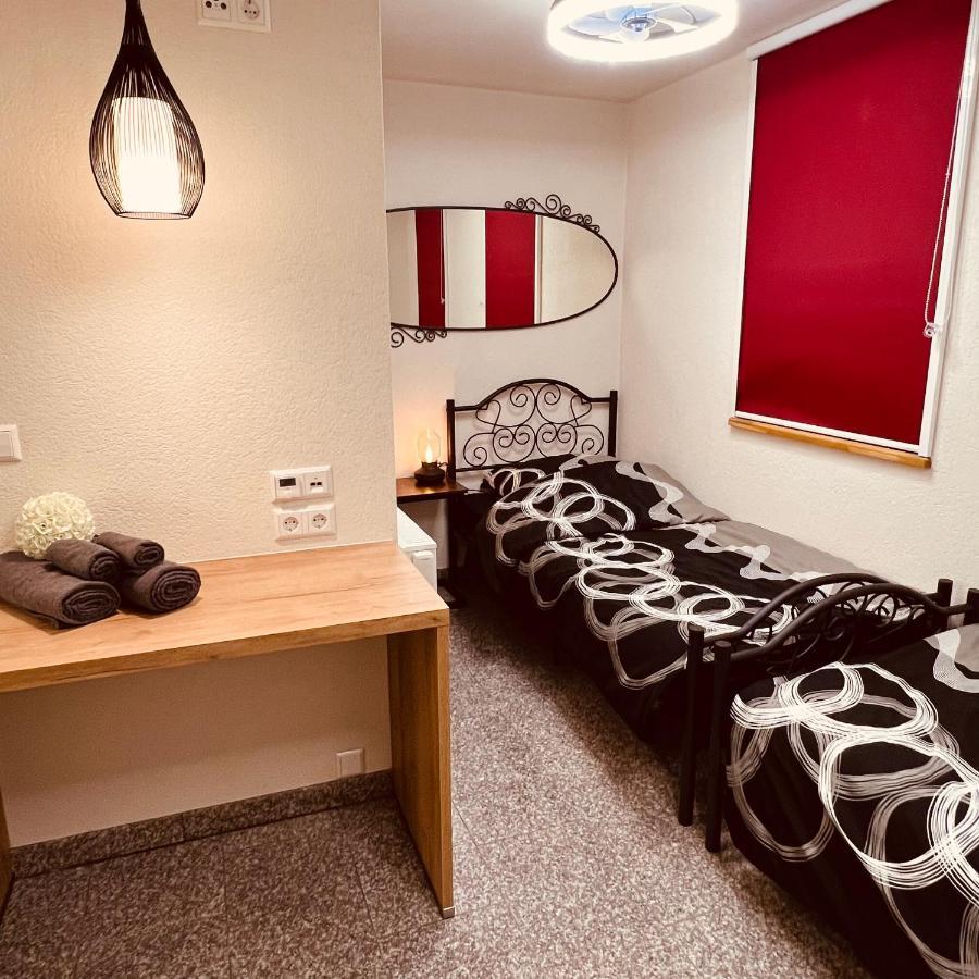 Отель Rose Boardinghouse 24H-7D Self Check-In Automat Гросботтвар Экстерьер фото